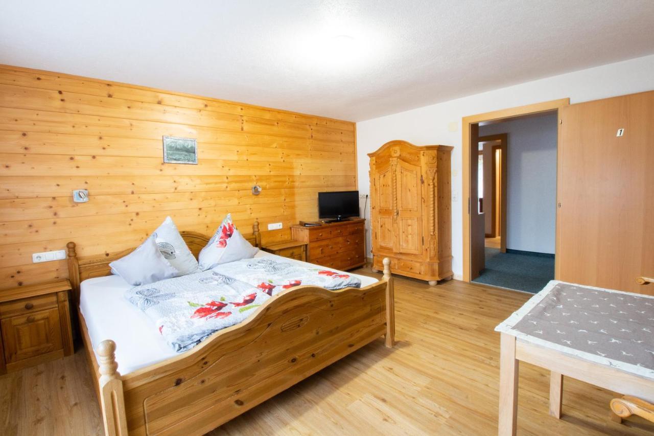 Appartementhaus Untere Tanne Lermoos Rum bild