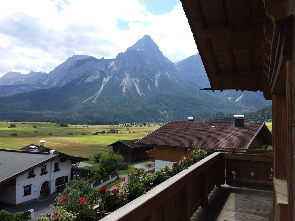 Appartementhaus Untere Tanne Lermoos Rum bild