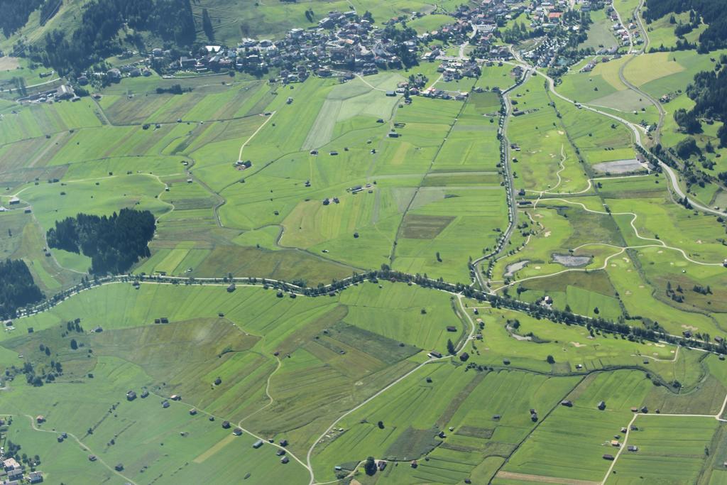 Appartementhaus Untere Tanne Lermoos Exteriör bild